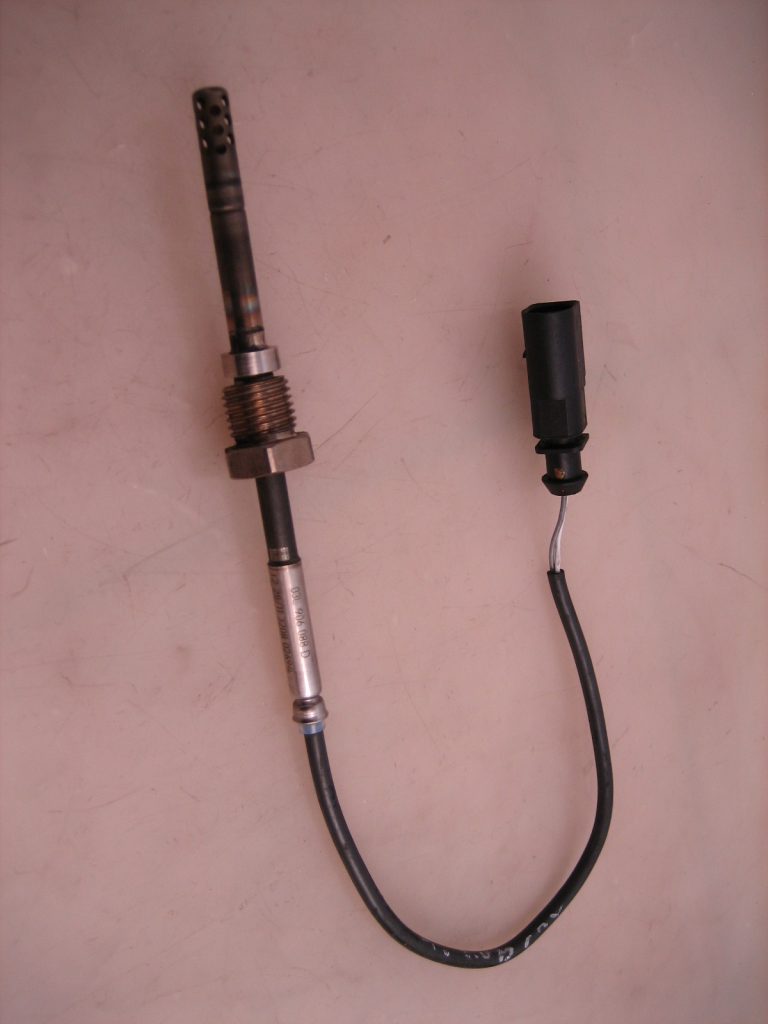 Predám snímač teploty spalín 03L906088D Audi, VW
