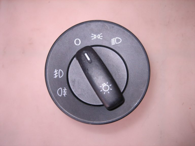 Prepínač svetiel Octavia II 1Z0941431K (2008-2013)