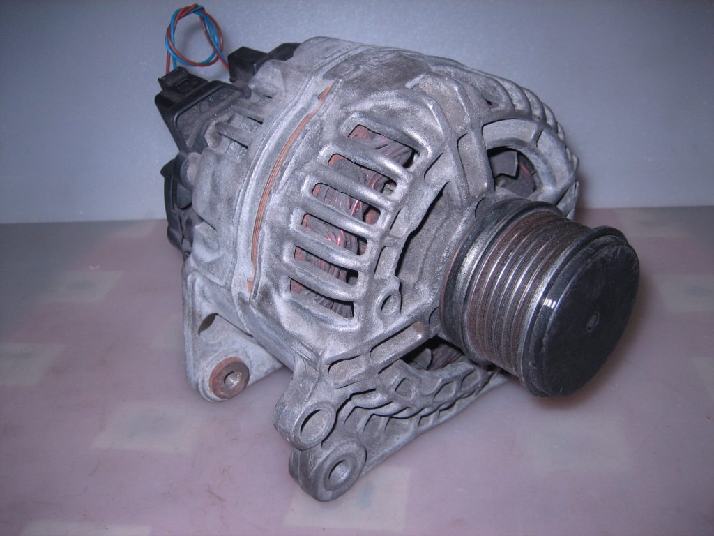 Alternátor 045903023 90A Bosch 1.2TDI 1.4TDI
