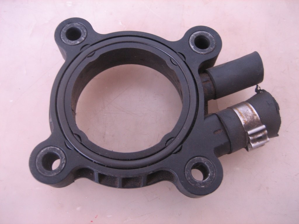 Vložená príruba 03D133255A – 1.2 Htp 40kW (AWY)