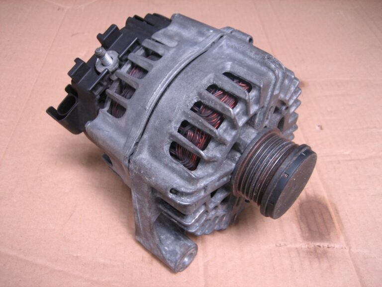 BMW alternátor 180A 8507624 Valeo FG18S052